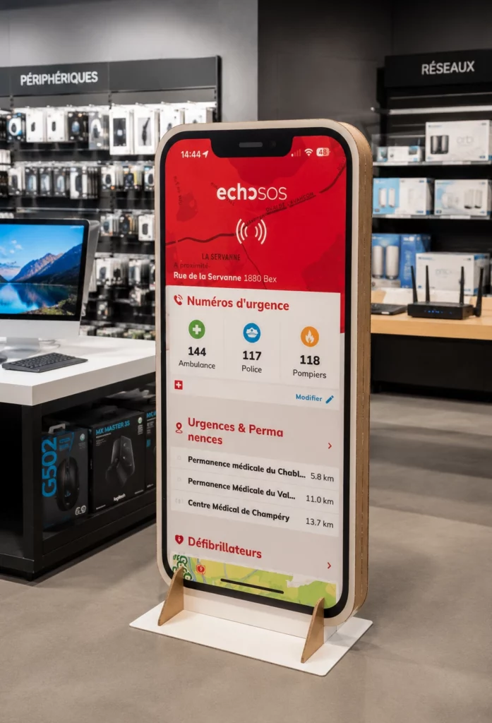 Décors en carton imprimés et découpés sur mesure pour communication visuelle.